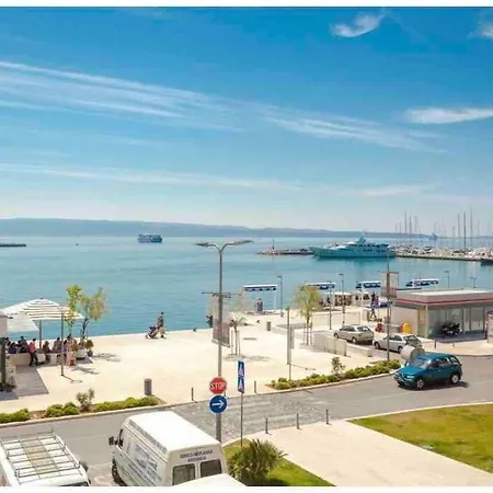 Luxury Apartment Eni On The West Coast Split Exterior photo