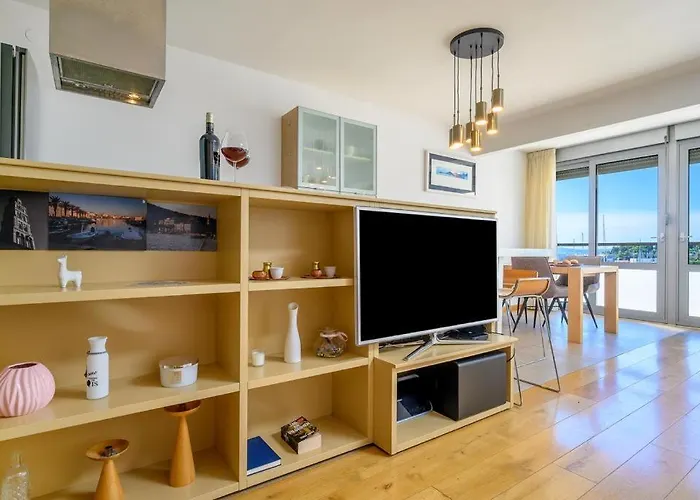 Luxury Apartment Eni On The West Coast